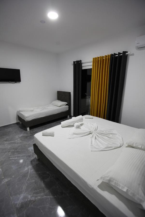 Hotel Seadel Ksamil Kültér fotó